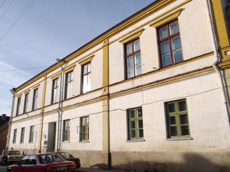 File:Rakvere_Tallinna ülikooli Rakvere kolledzh ja Mainori kõrgkool.jpg